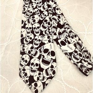 Skull tie
